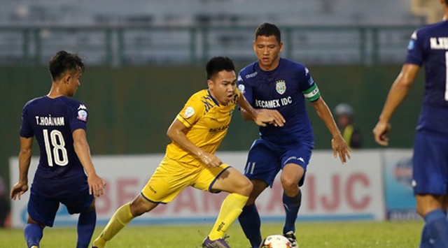 Ảnh bài viết Tiền đạo kém duyên, SLNA bị chia điểm ngay trên sân Vinh