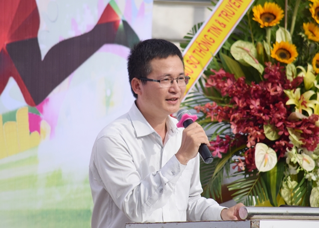 Ông Nguyễn Hữu Quý - Trưởng BTC giải tuyên bố khai mạc.