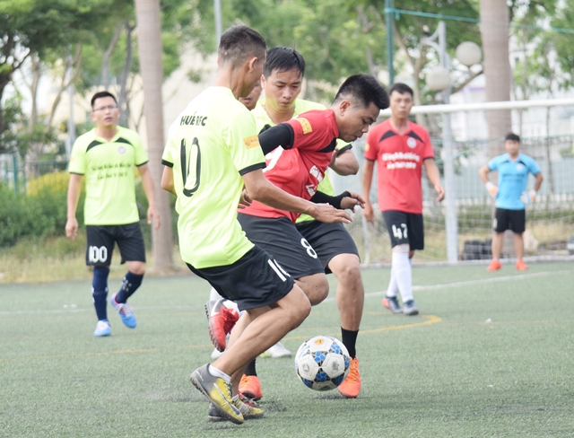 Ảnh bài viết Khai mạc Giải Bóng đá Báo chí miền Trung lần thứ V: Thắm tình nhân văn và hữu nghị