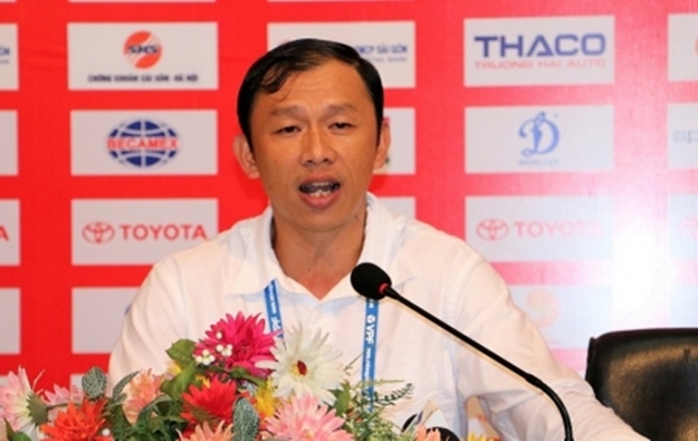 HLV Dương Minh Ninh đổ lỗi cho thời tiết.