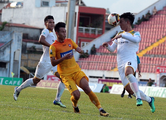 Hải Phòng FC nhận thất bại cay đắng tại Lạch Tray.