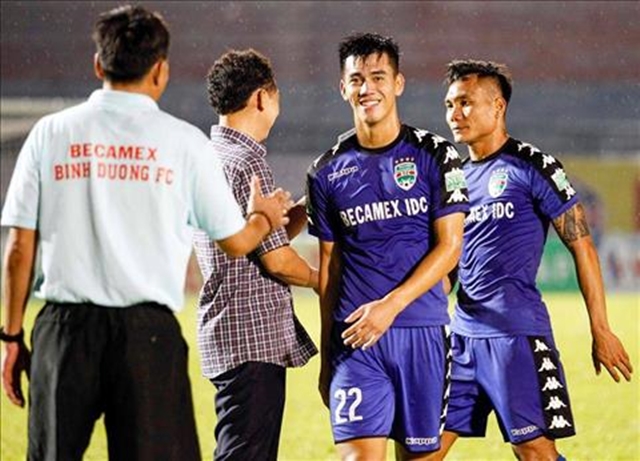 Tiến Linh để lại dấu ấn trong chiến thắng trước SHB Đà Nẵng.