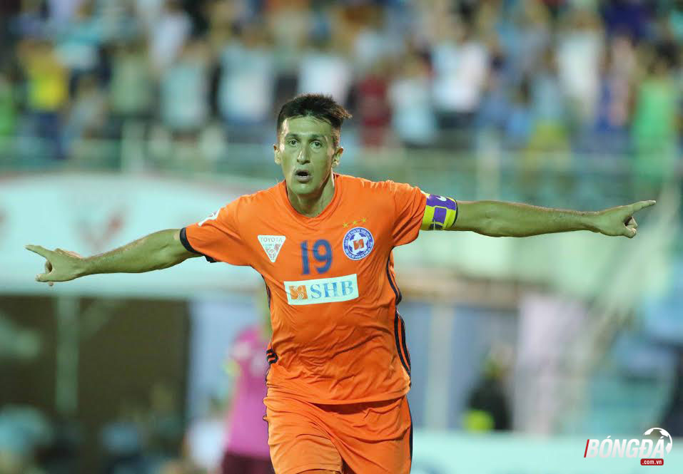 Ảnh bài viết SHB Đà Nẵng đang tập sống thiếu "sát thủ" Đỗ Merlo