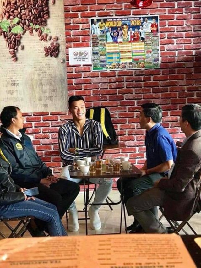 Bức ảnh khiến nhiều người xôn xao.