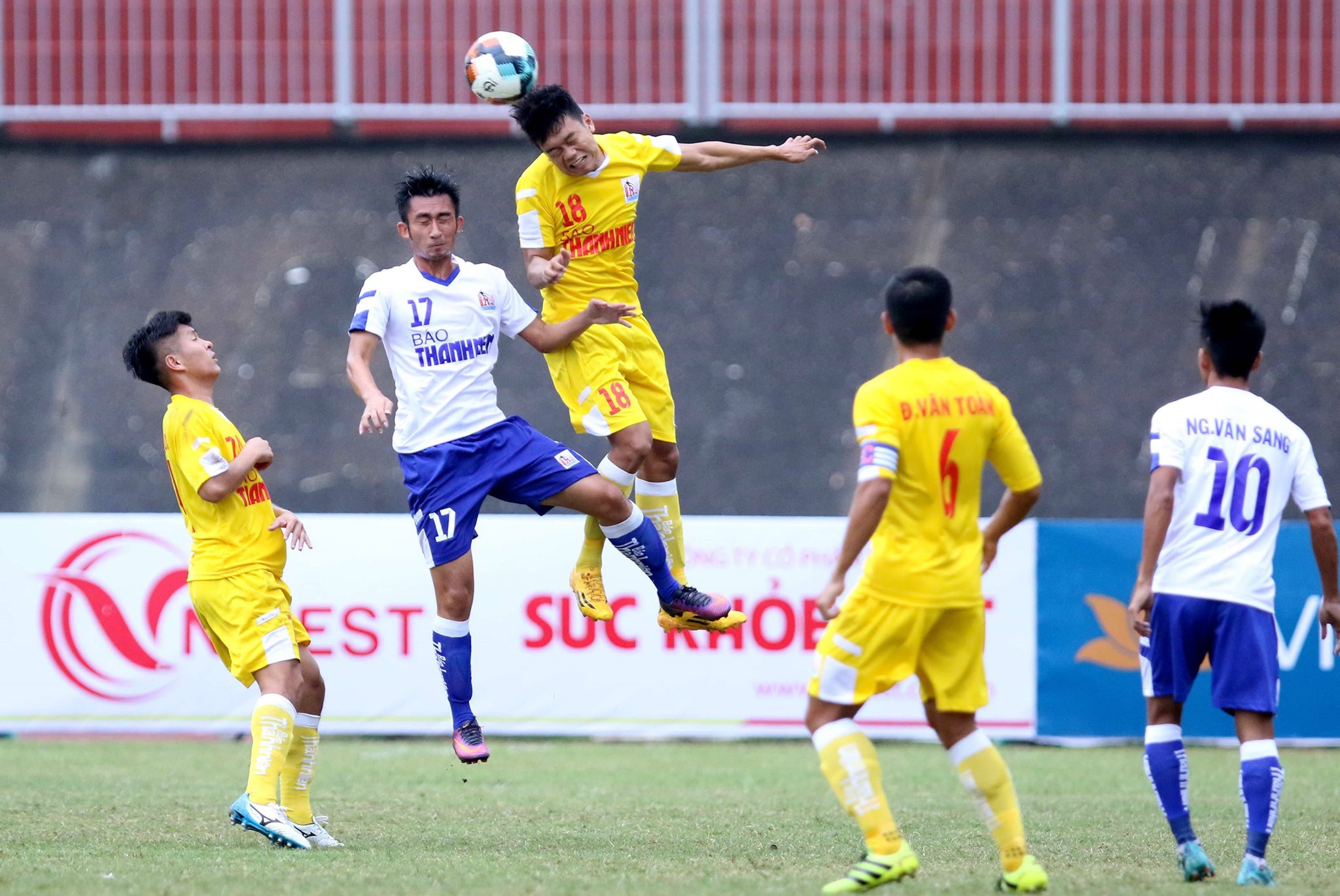 Ảnh bài viết Có "sao" U23 Việt Nam, thầy ruột Quang Hải vẫn "chê" U21 Hà Nội