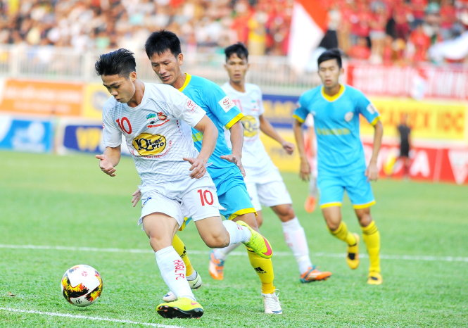 HAGL gặp "khắc tinh" Khánh Hòa ở trận mở màn V-League 2018.