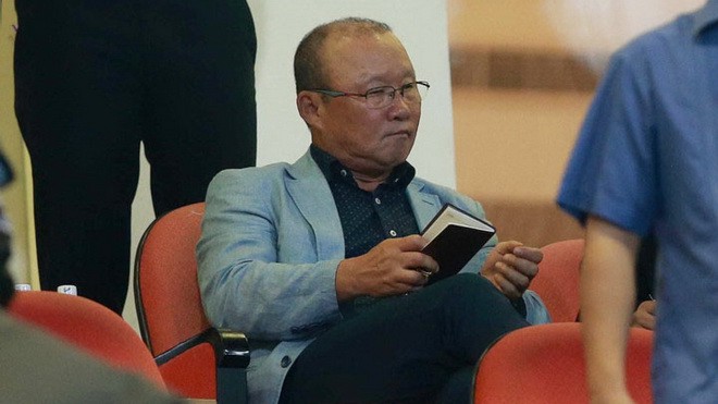 Ảnh bài viết Điểm tin bóng đá Việt Nam sáng 19/02: HLV Park Hang-seo trở lại Việt Nam, dự khán V-League tìm quân