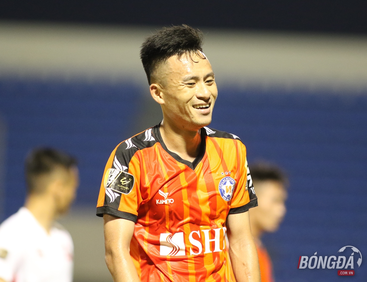 Ảnh bài viết Khoảnh khắc trò cưng Miura tái xuất sân cỏ sau gần 1 năm