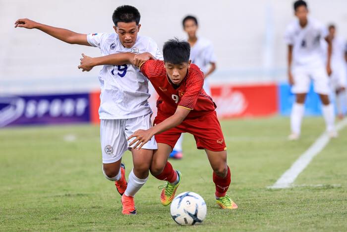 U15 Việt Nam giành vé vào bán kết kịch tính.