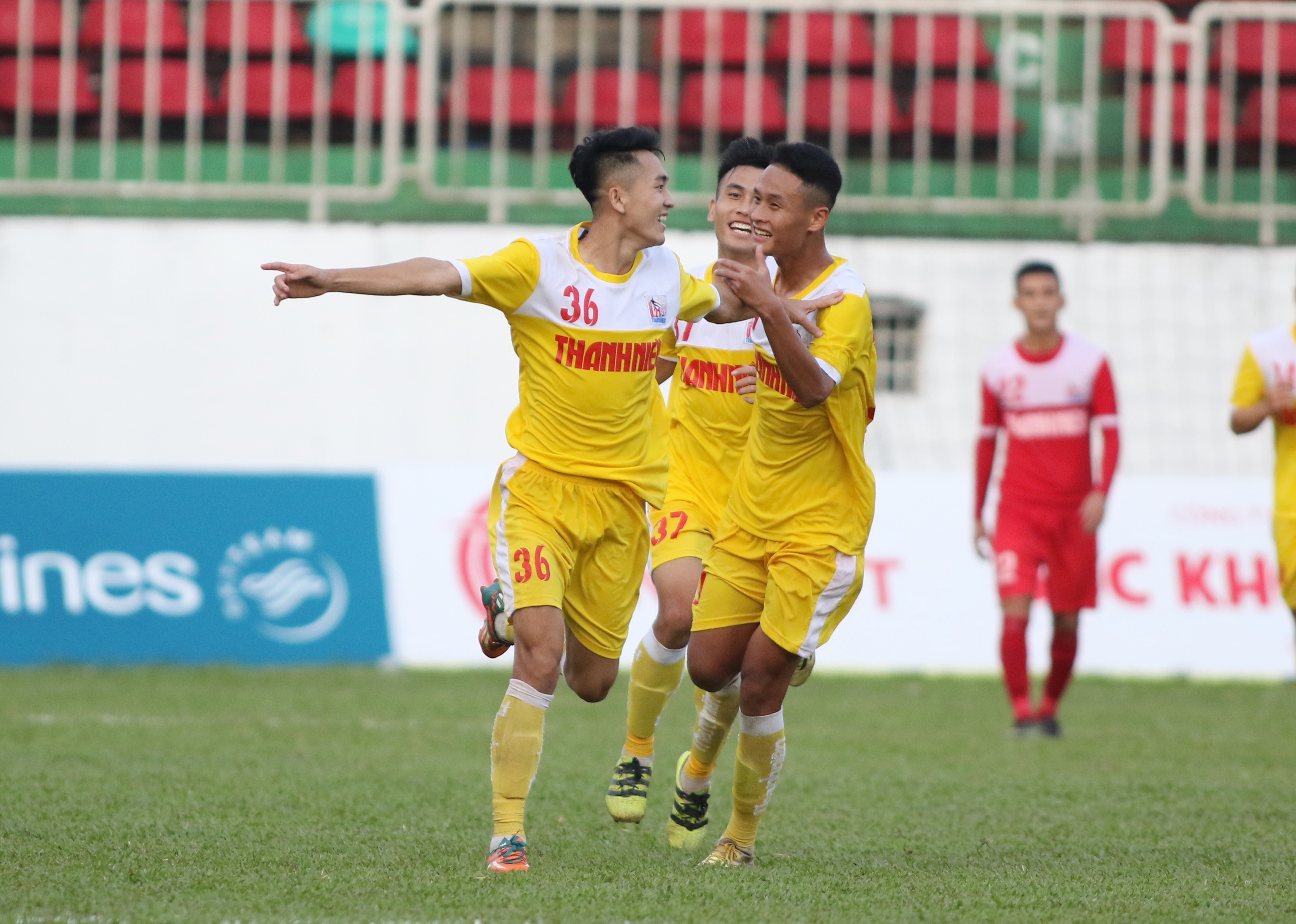 Như vậy, VCK U21 Quốc gia 2019 đã xác định được hai đội bóng đầu tiên giành quyền vào bán kết đó là U21 Hà Tĩnh (bảng A) và U21 Hà Nội (bảng B).