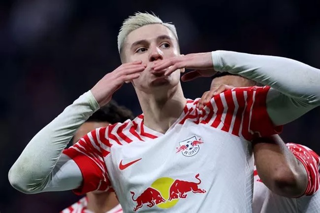 Ảnh bài viết Từ Viktor Gyokeres đến Benjamin Sesko: Những bài học cho Milan về sự đầu tư khôn ngoan