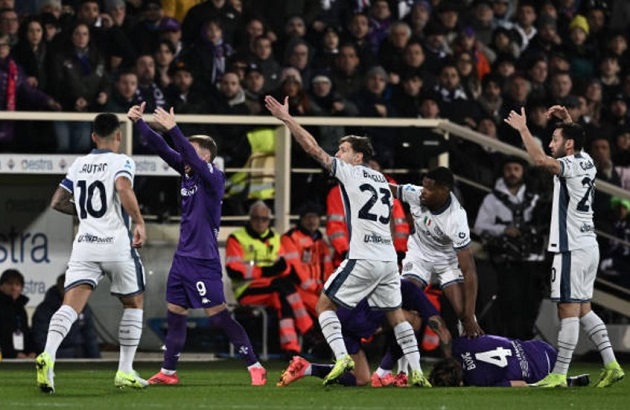 Ảnh bài viết 4 phút cứu Edoardo Bove khỏi bàn tay tử thần