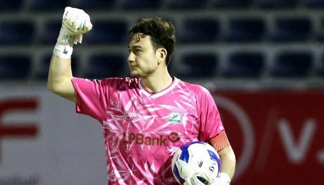 Ảnh bài viết Văn Lâm trở lại phong độ cao, HLV Kim Sang-sik khó xử