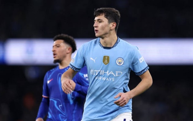 Ảnh bài viết Lý do hậu vệ Man City tập trung muộn trước đại chiến Real