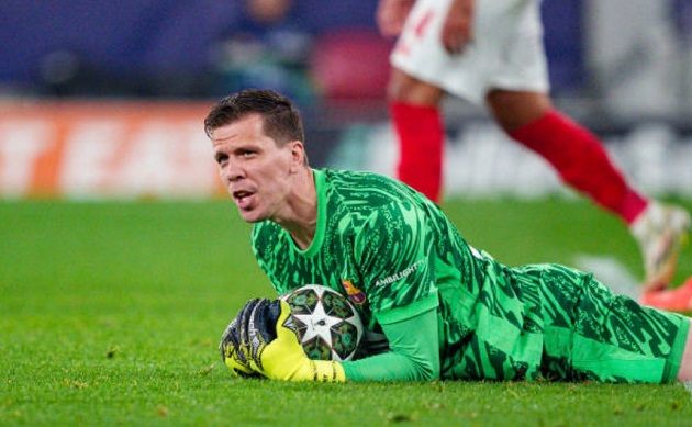 Ảnh bài viết 8 pha cứu thua, Szczesny vẫn chưa nghĩ đến hợp đồng mới