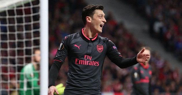 Ozil đã không có phong độ tốt thời gian gần đây.
