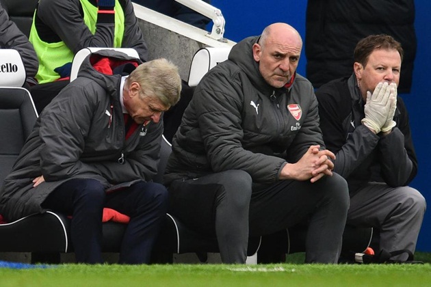 Ảnh bài viết Emery đến, huyền thoại Arsenal sắp "bật bãi"