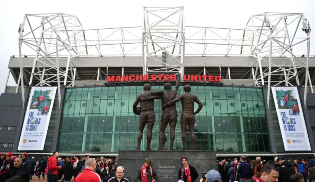 Old Trafford được nhớ tới với biệt danh "Nhà hát của những giấc mơ".