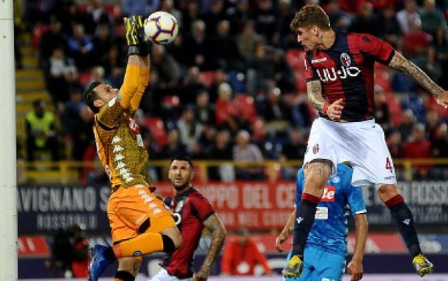 Những tưởng màn đọ sức tại Renato Dall'Ara sẽ kết thúc bất phân thắng bại...