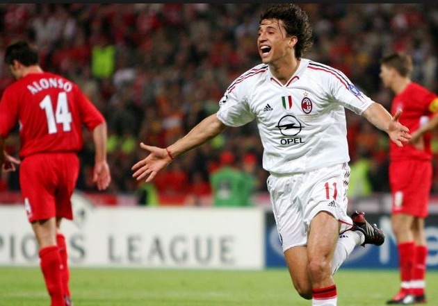 Hernan Crespo nâng tỉ số lên 2-0 ở phút 39...