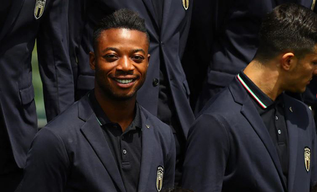 Moise Kean cùng Claud Adjapong là hai cầu thủ da màu của ĐT U21 Ý.