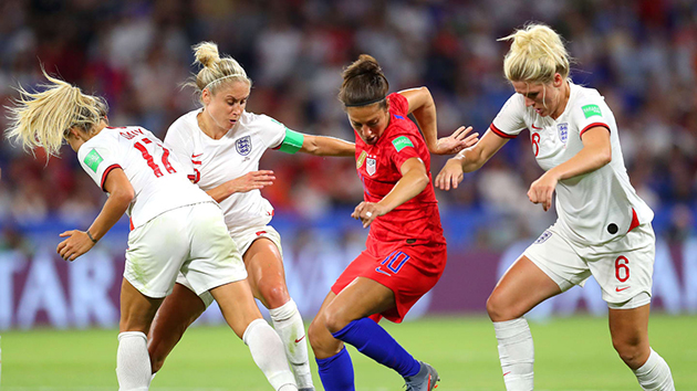 Tại bán kết, một tuyển nữ Anh mạnh mẽ và trẻ trung dưới thời Phil Neville cũng không thể cản bước nhà đương kim vô địch. Các cô gái Mỹ có chiến thắng thứ 3 liên tiếp với cùng tỉ số 2-1 để điền tên vào chung kết.
