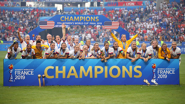 Sự thống trị tuyệt đối của tuyển nữ Mỹ trong 2 kỳ World Cup liên tiếp.