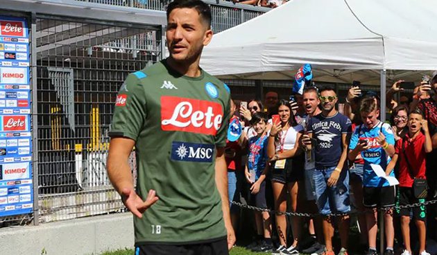 Kostas Manolas trong buổi tập đầu tiên cùng CLB Napoli.