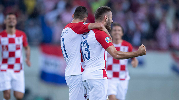 ...Nikola Vlasic có bàn thắng mở tỉ số 1-0.