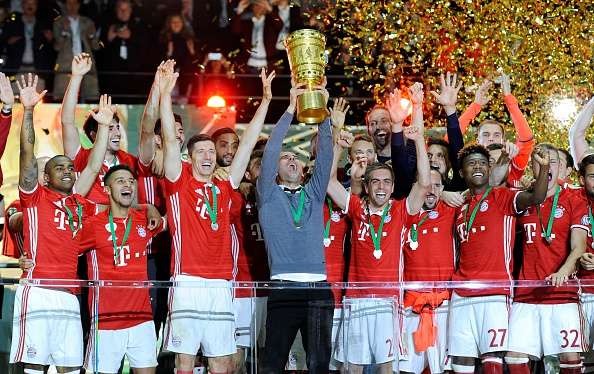 7. Bayern Munich: Hùm xám nước Đức 3 năm liên tiếp bị loại ở bán kết Champions League. Tuy nhiên, họ vẫn là ông kẹ ở giải quốc nội khi năm vừa qua, họ đã giành hết tất cả các danh hiệu như chức vô địch Bundesliga, Cúp Quốc Gia Đức và Siêu Cúp nước Đức.