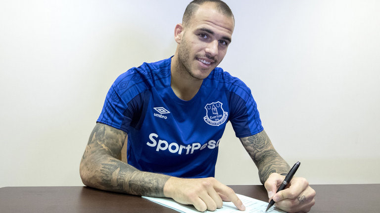 Tiền đạo Sandro Ramirez (Malaga sang Everton - 5 triệu bảng)