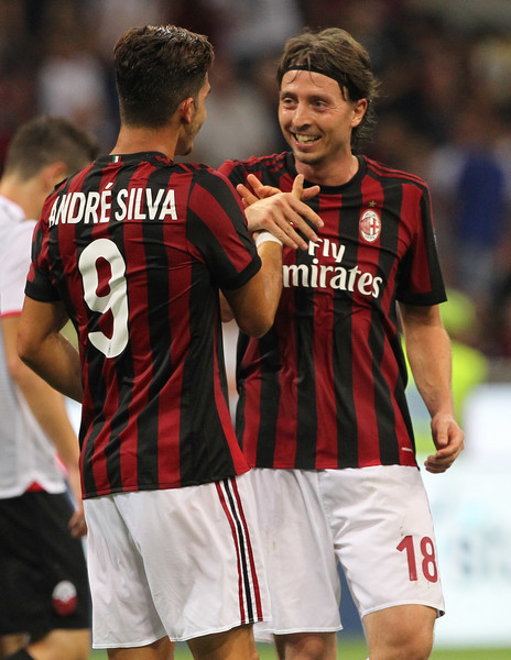 Andre Silva mở tỷ số ở phút 13.