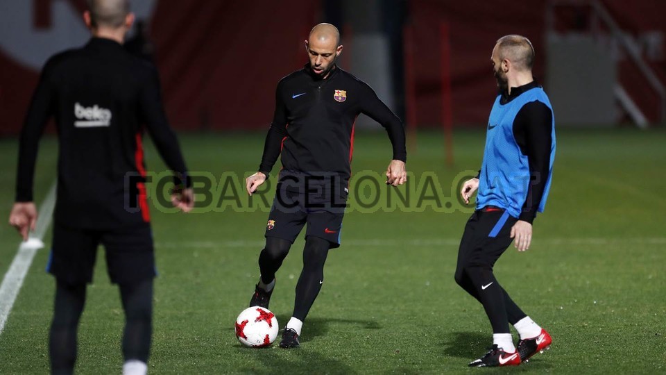 Mascherano đã sẵn sàng.