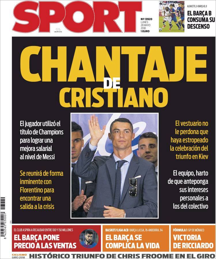 Tờ Sport, báo thân của Barca để tấm hình Ronaldo trên trang nhất.