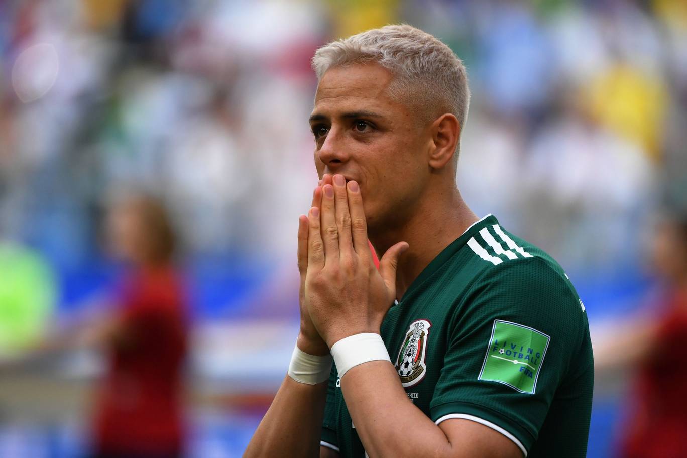 Chicharito - 6: Chơi khá mờ nhạt trên hàng công.