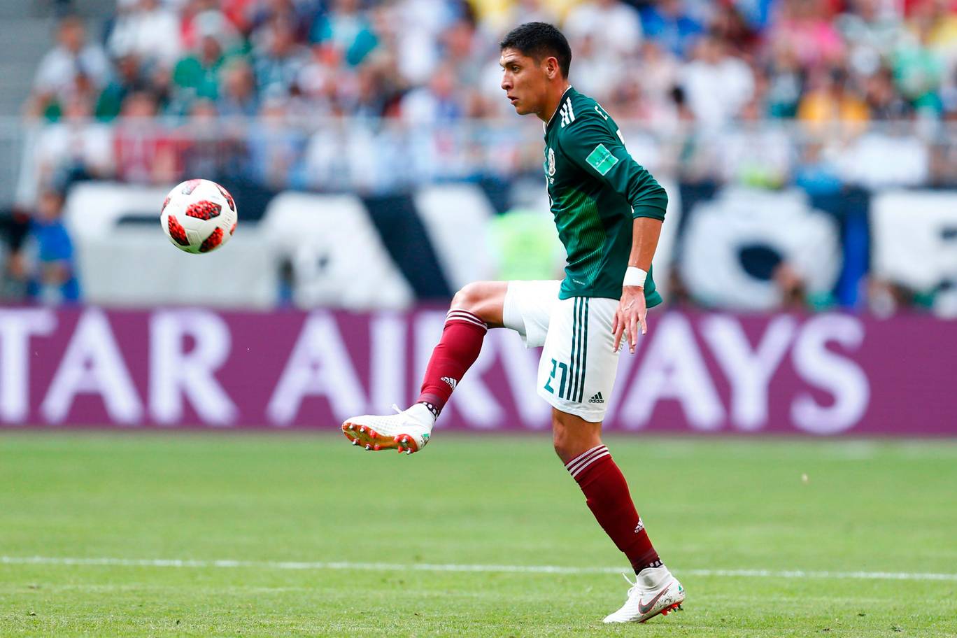 Edson Alvarez - 6: Chơi thất vọng và bị rút ra trong hiệp hai.