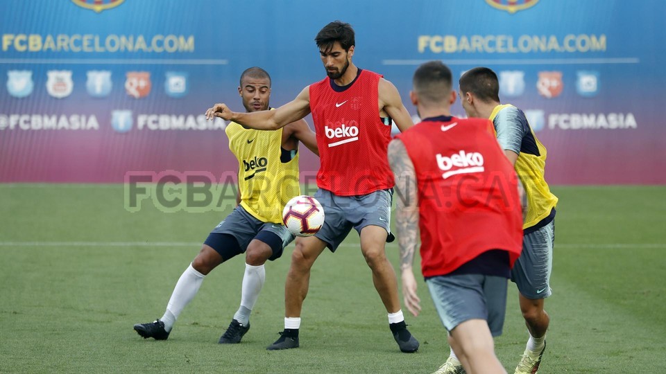 Ảnh bài viết Andre Gomes vẫn tập luyện cật lực dù được Arsenal để ý