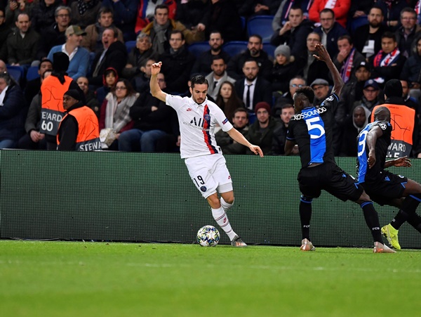 PSG có vài tình huống uy hiếp khung thành đối thủ nhưng không có thêm bàn thắng nào được ghi.