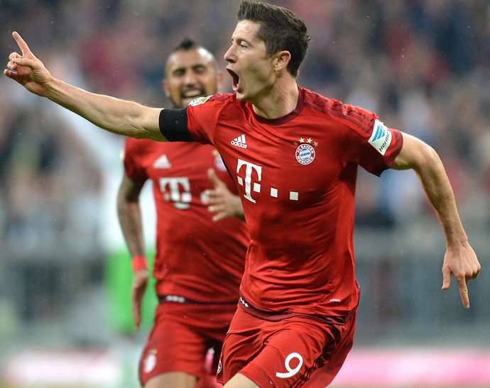 Lewandowski có hiệu suất ghi bàn khủng khiếp.