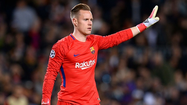 Thủ môn: Ter Stegen - Thủ thành 27 tuổi đang nằm trong top những người gác đền xuất sắc nhất thế giới. Stegen là chốt chặn cực kỳ đáng tin cậy trong khung gỗ.