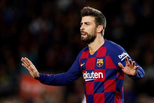 Trung vệ: Gerard Pique - Ngôi sao người Tây Ban Nha với đẳng cấp và kinh nghiệm của mình vẫn đang là trụ cột không thể thay thế nơi hàng phòng ngự.