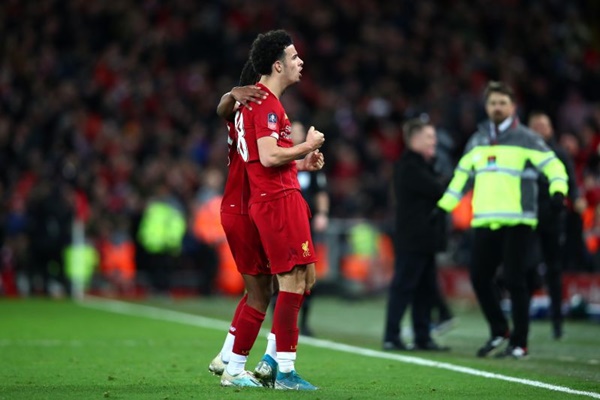 Nếu tiếp tục cho thấy sự tiến bộ trong thời gian tới, Jones hứa hẹn sẽ được Klopp trao cơ hội nhiều hơn ở mùa 2020/21.