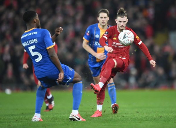 3. Harvey Elliott: Mùa giải này, Elliott chủ yếu chơi cho đội trẻ The Kop nhưng đã nhiều lần được HLV Jurgen Klopp tin tưởng, cho ra sân ở Premier League, FA Cup, League Cup.