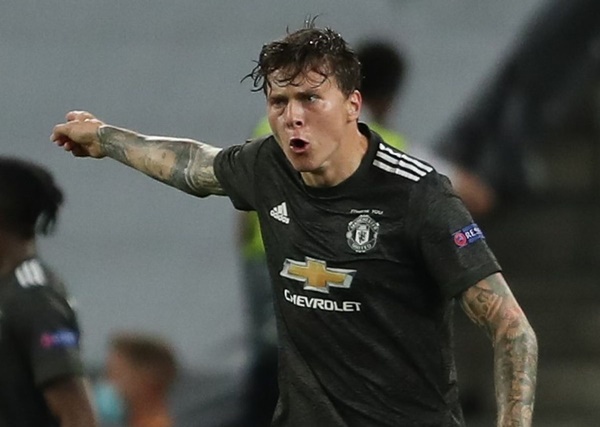 Theo cựu danh thủ Paul Scholes, Victor Lindelof là người mắc sai lầm trực tiếp và đã tới lúc Man United nên tìm kiếm cái tên thay thế.