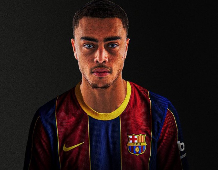 Hậu vệ phải: Sergino Dest. Anh chính là tân binh đầu tiên của Barcelona trong kỳ chuyển nhượng mùa hè năm nay.