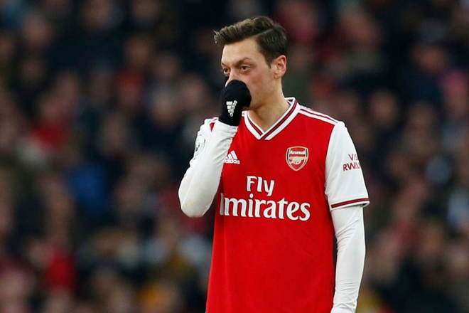 Ozil từ chối chuyển đến Ả Rập.