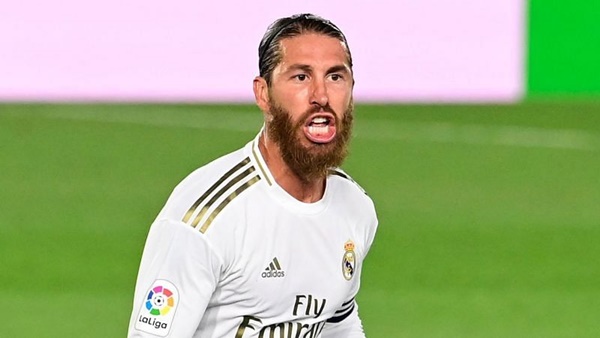 1. Sergio Ramos - 103 bàn: Là trung vệ xuất sắc nhất của bóng đá đương đại, không chỉ lợi hại trong phòng ngự, Ramos còn cực kỳ sắc bén khi tham gia tấn công.
