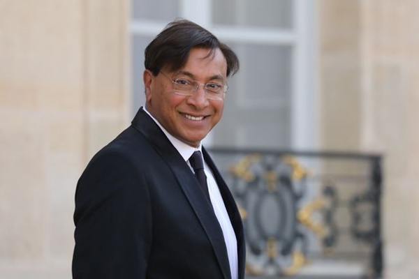 9. Lakshmi Mittal - QPR: Giá trị tài sản ròng của ông ước tính khoảng 8 tỷ bảng Anh. Mittal đang sở hữu 20% cổ phần của QPR.