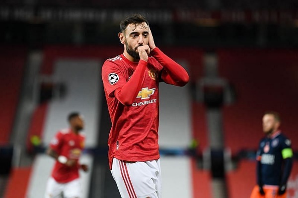 4. Bruno Fernandes (Manchester United) - 11: Ngôi sao của Man Utd là tiền vệ duy nhất góp mặt trong danh sách này. Anh đóng góp 11 bàn và 9 kiến tạo, trên tổng số 37 pha lập công của Quỷ đỏ đến thời điểm hiện tại.