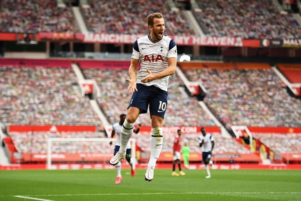 2. Harry Kane (Tottenham Hotspur) - 12: Ngôi sao người Anh trở thành mẫu tiền đạo toàn diện dưới thời Mourinho khi có 12 bàn và 11 kiến tạo sau 19 trận ra sân tại Premier League.